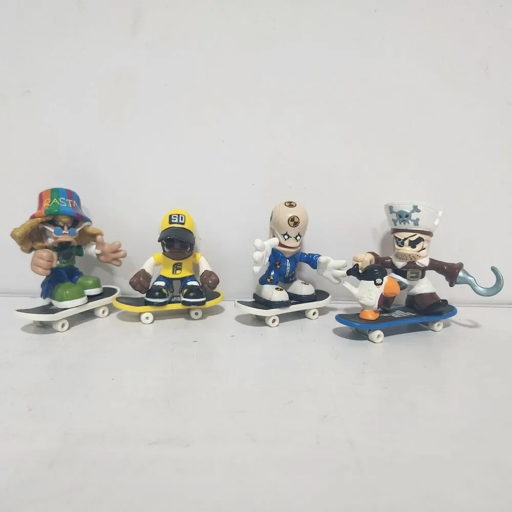Tech Deck Dudes & Boards Lot: Rod, Whiplash, Rasta, Woody, Roscoe Parrot